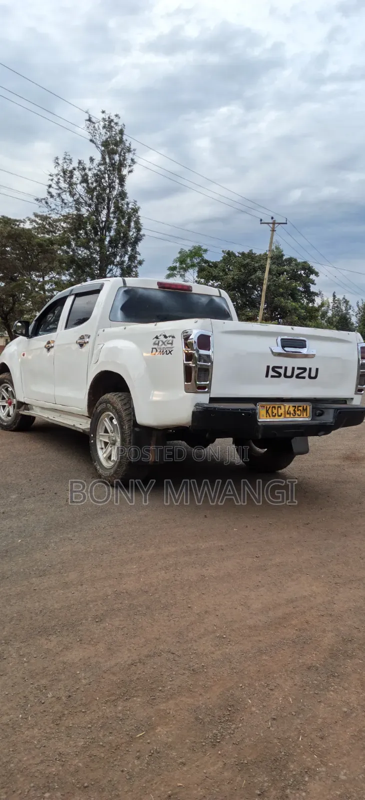 Isuzu D-MAX 2014 White
