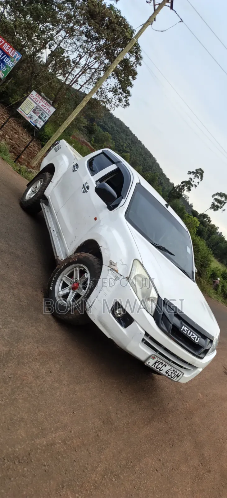 Isuzu D-MAX 2014 White