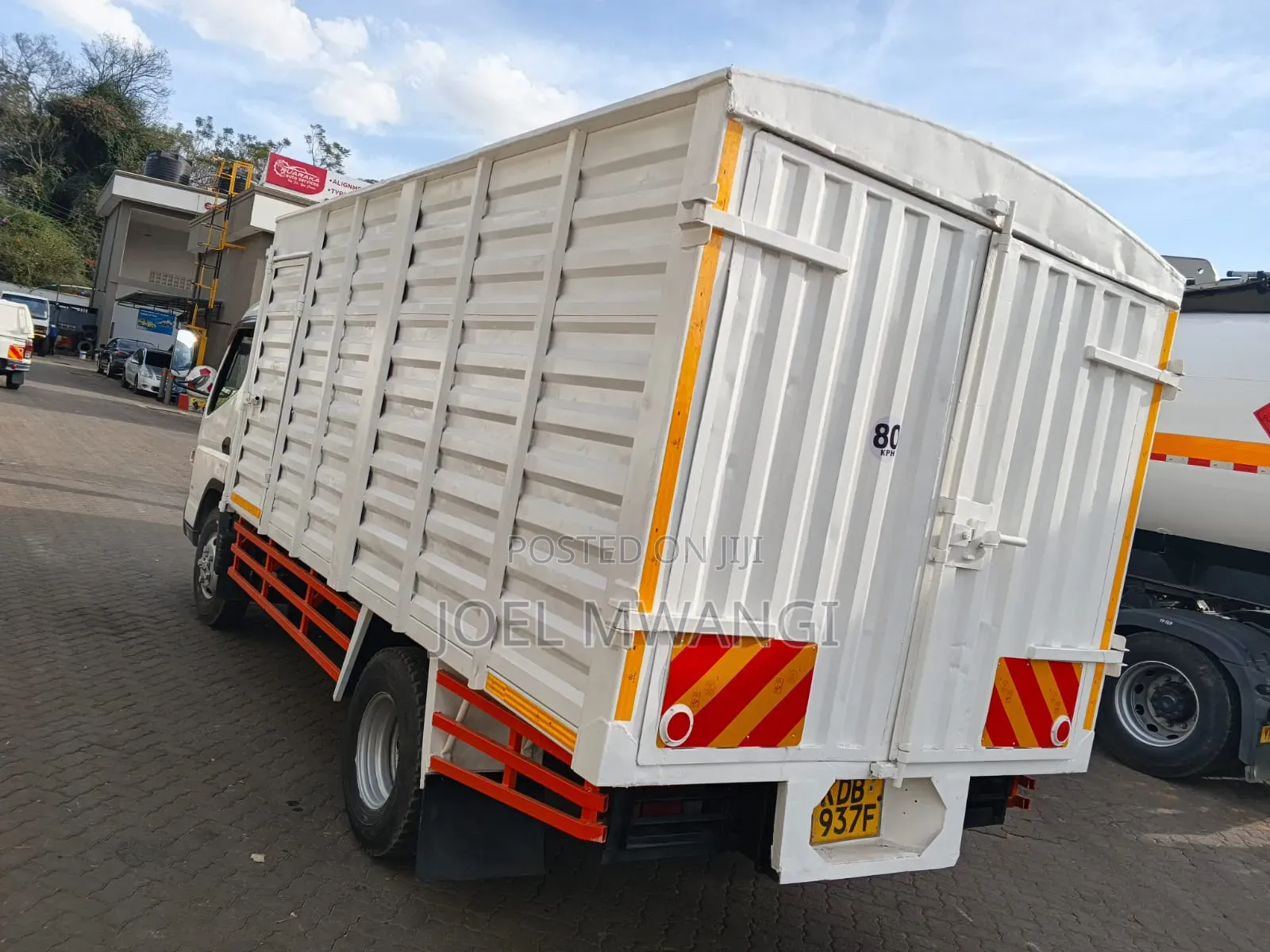 Mitsubishi Fuso Canter 2014 White