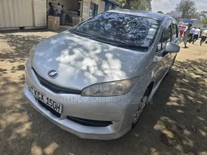Toyota Wish 2012 Silver