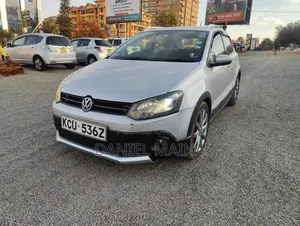 Volkswagen Polo 2012 Silver