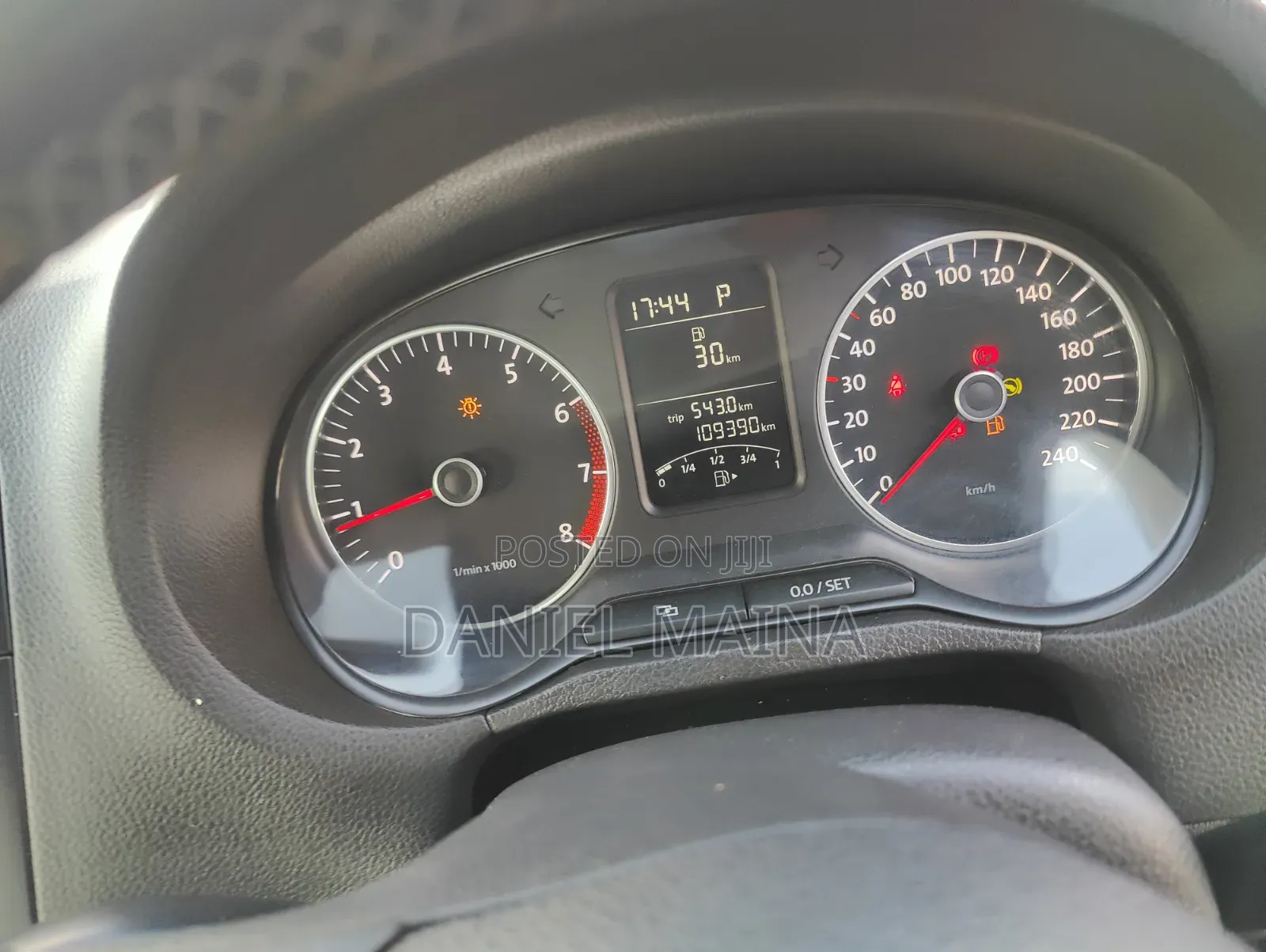 Volkswagen Polo 2012 Silver