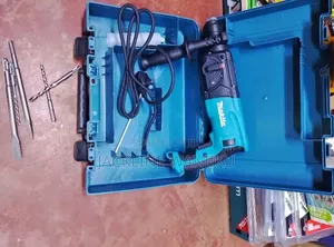 Makita HR2470F Heavy-Duty Rotary Hammer Drill in Good Working Cndition