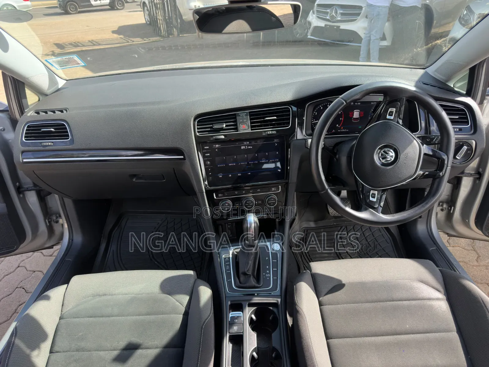 Volkswagen Golf 2019 Silver