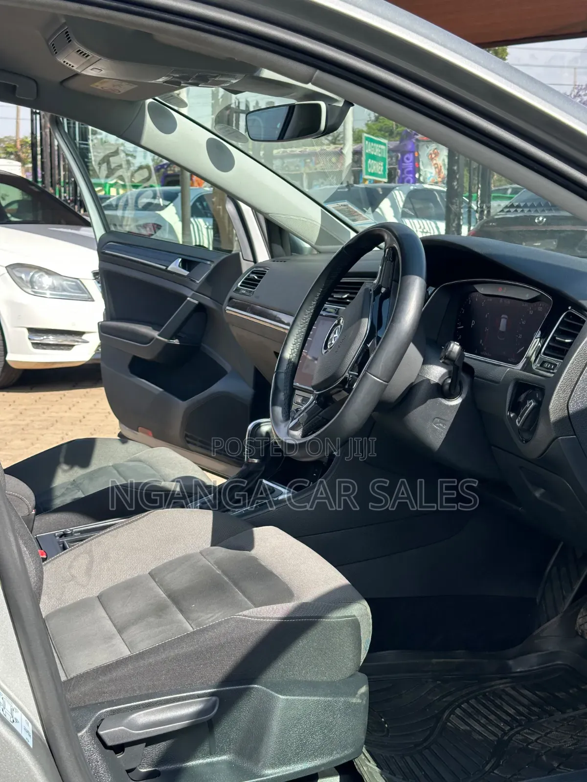 Volkswagen Golf 2019 Silver