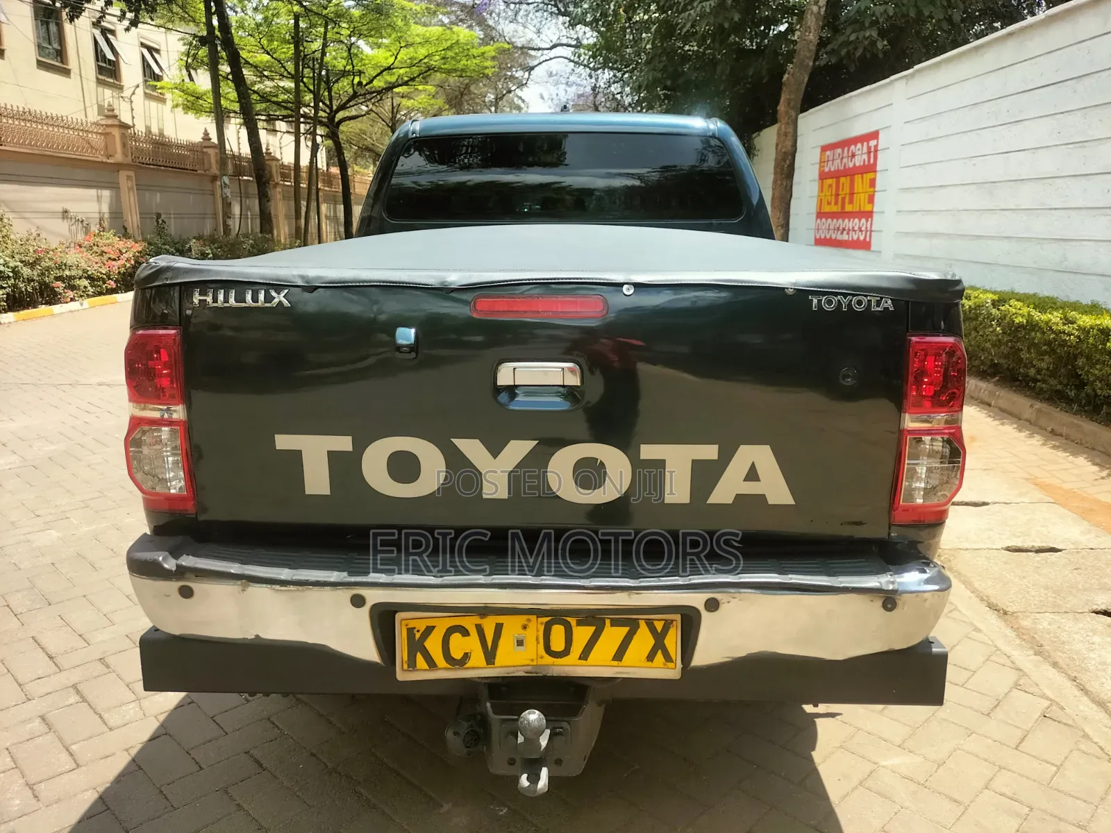 Toyota Hilux 2013 Black