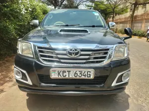 Toyota Hilux 2012 Black