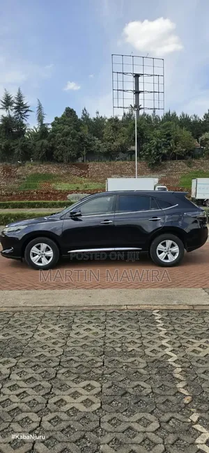 Toyota Harrier 2014
