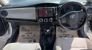Toyota Axio 2014 Silver
