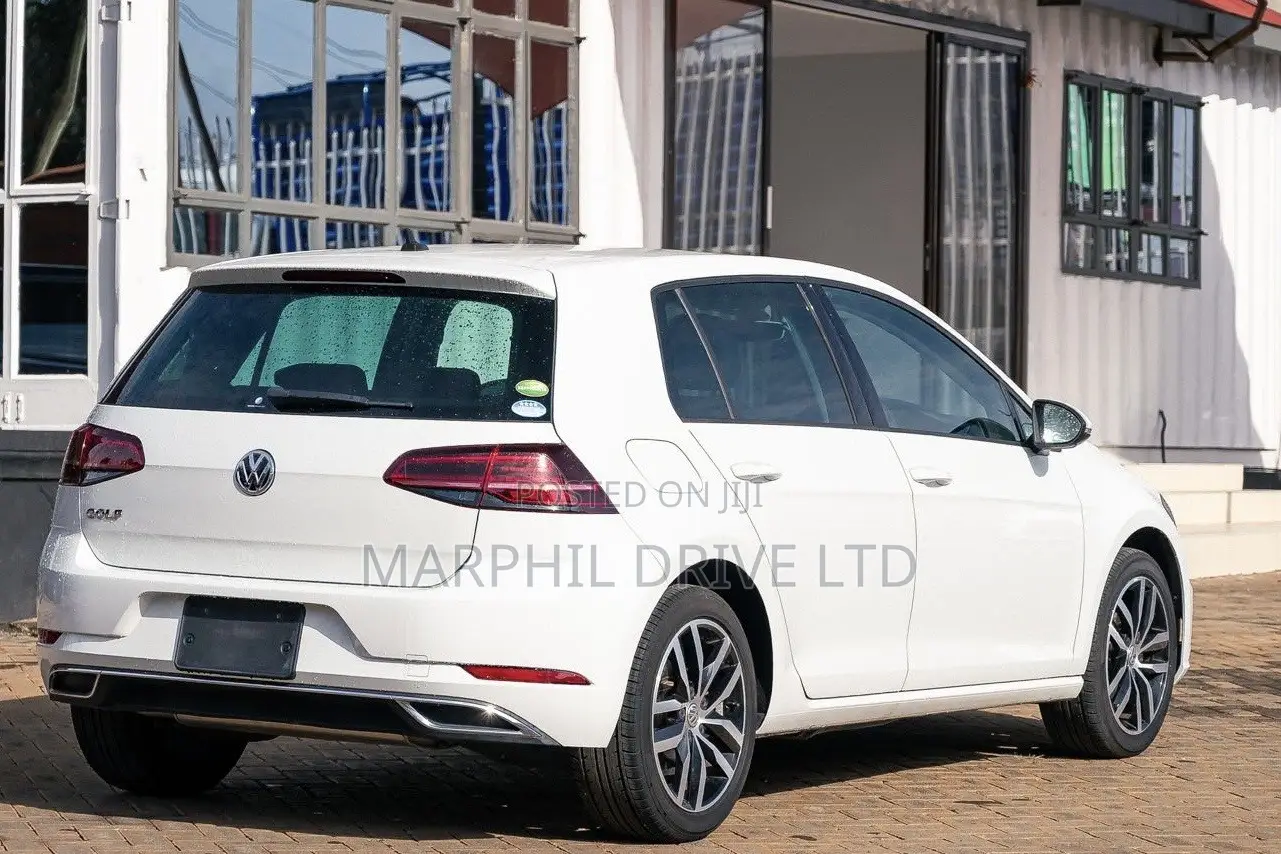 Volkswagen Golf 2019 White