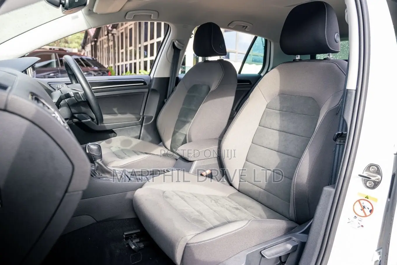 Volkswagen Golf 2019 White