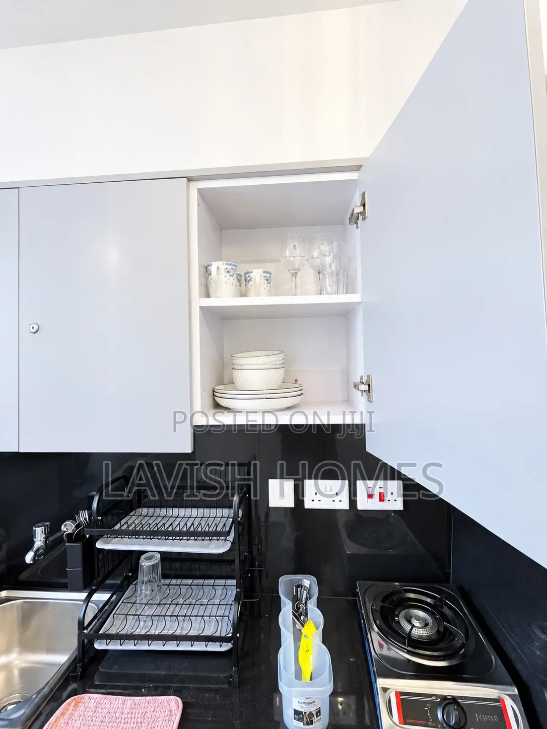 Cozy Studio | Rooftop Lounge + Swimming Pool | Uthiru | KSHS 2,200