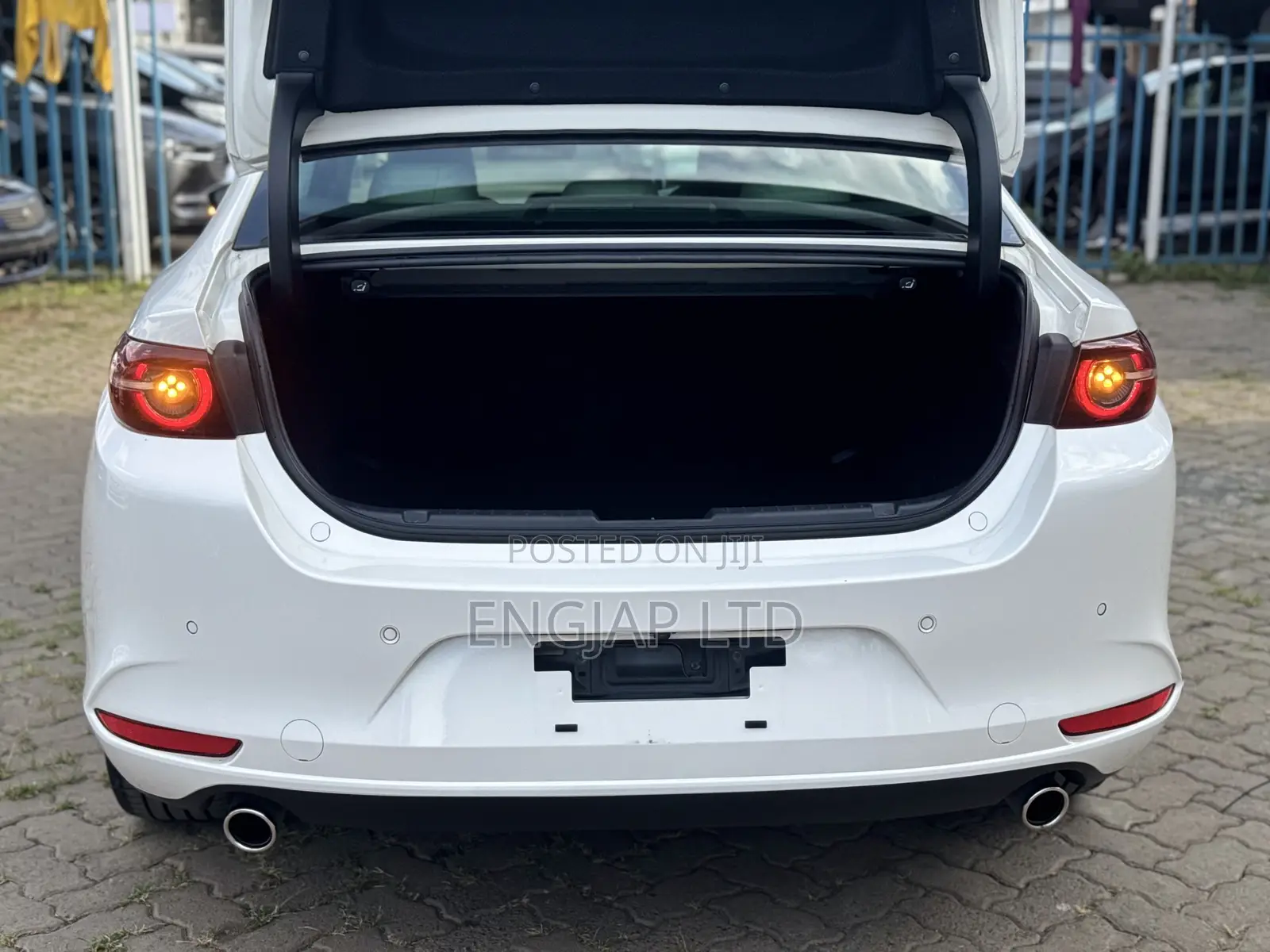 Mazda 3 2021 Pearl