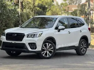 Subaru Forester Premium AWD 2019 White