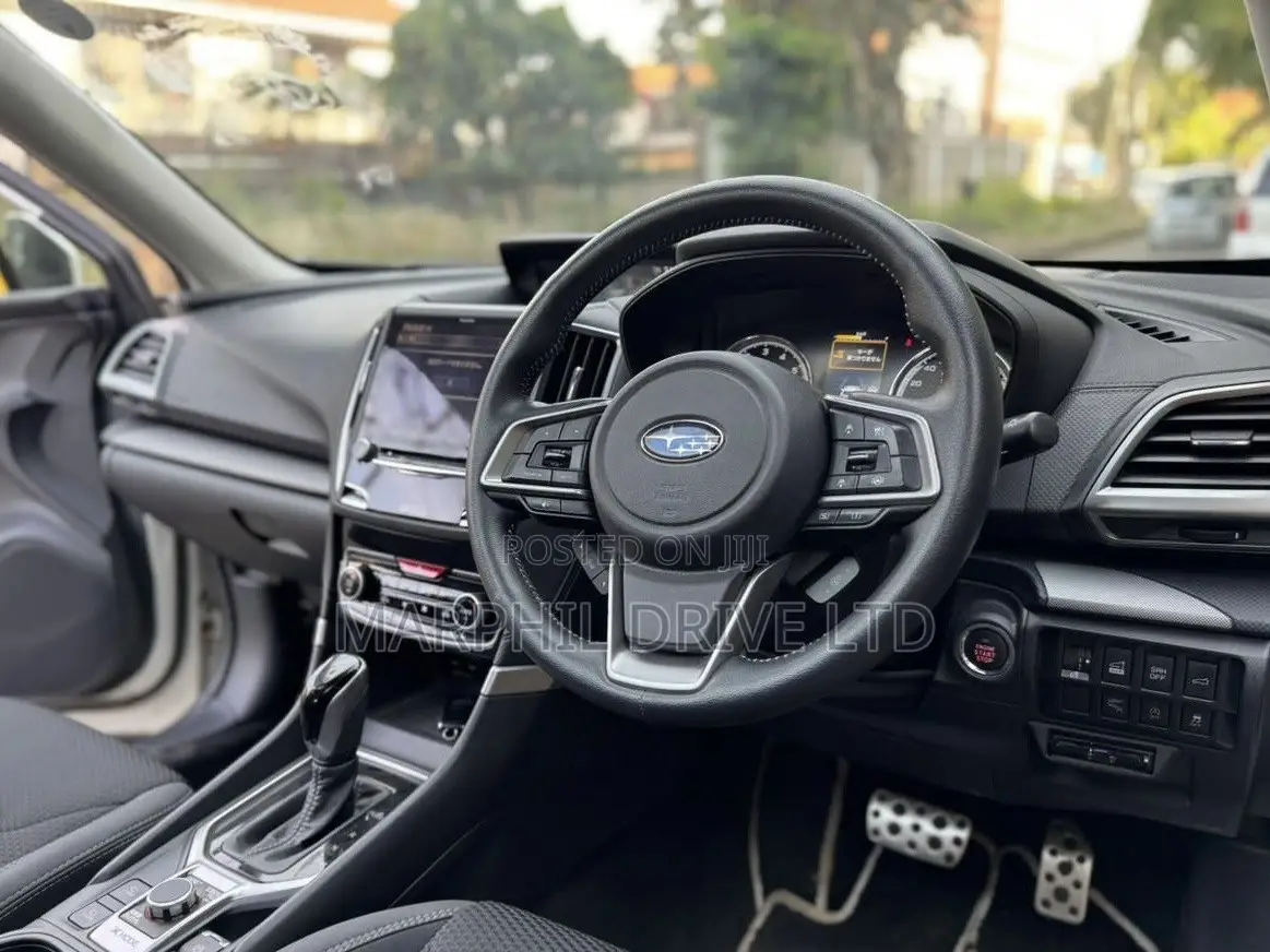 Subaru Forester Premium AWD 2019 White