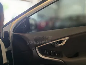 Volvo V40 2017 White