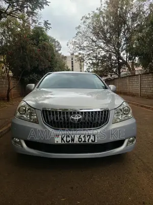 Toyota Crown Majesta 4.6 RWD 2012 Silver