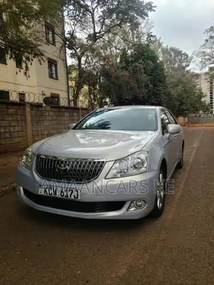 Toyota Crown Majesta 4.6 RWD 2012 Silver