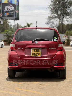 Nissan Note 2013 Red