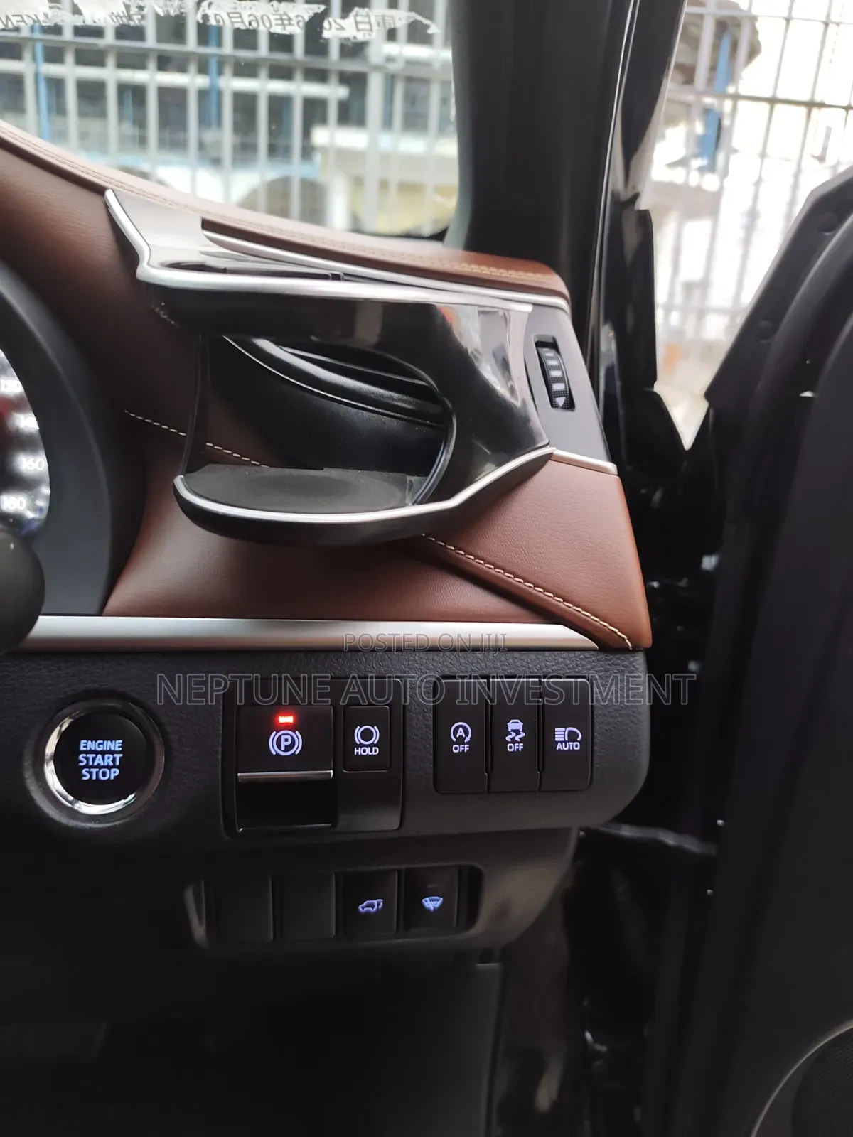 Toyota Harrier 2.0 2019 Black