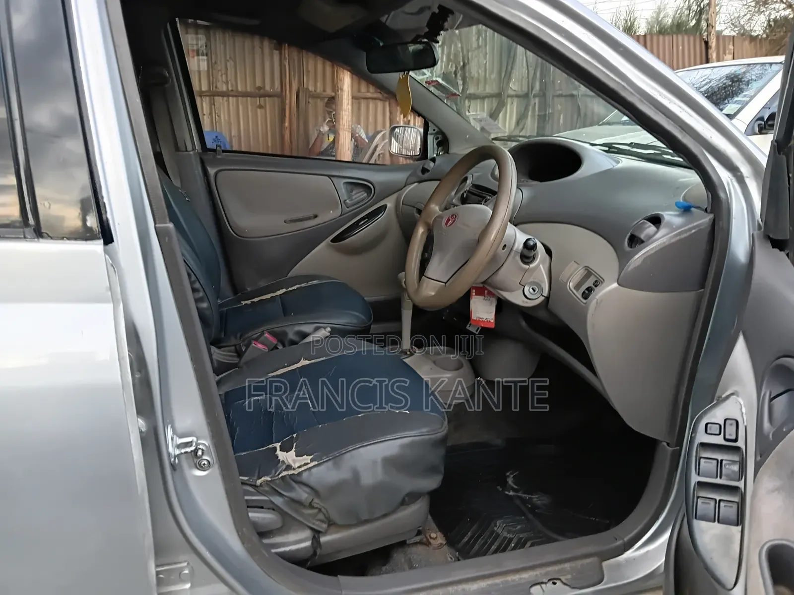 Toyota Platz 2005 Silver
