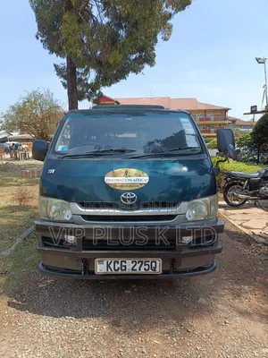 Toyota HiAce 2009 Green