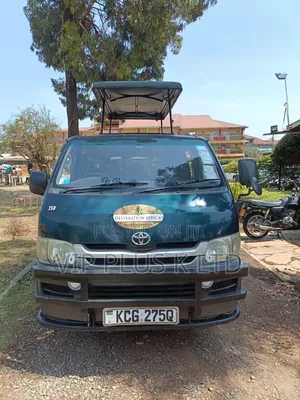 Toyota HiAce 2009 Green