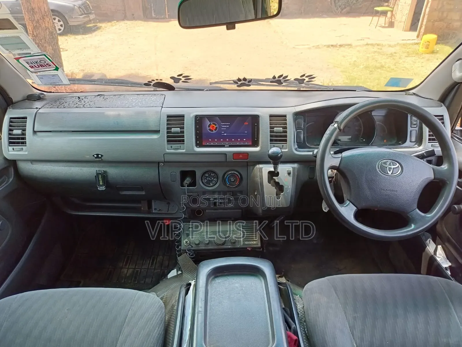 Toyota HiAce 2009 Green