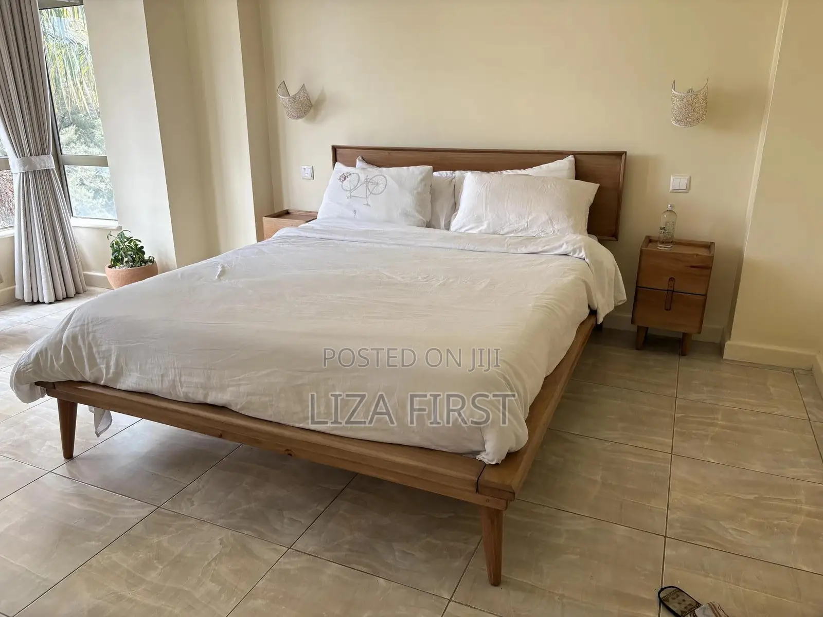 Queen Size Platform Bed