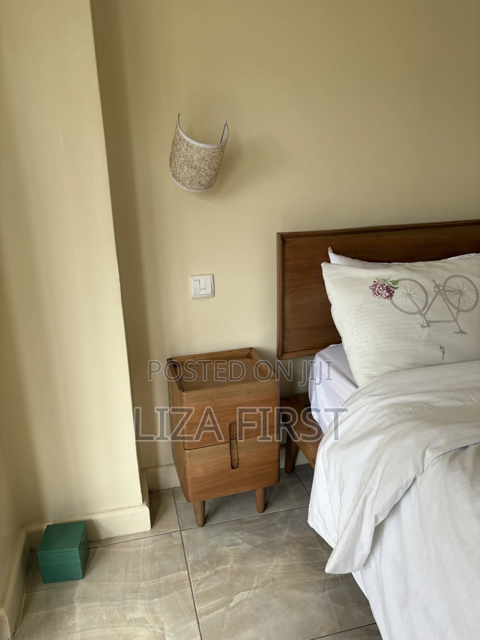 Queen Size Platform Bed