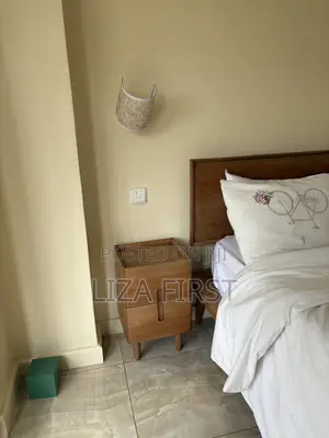 Queen Size Platform Bed