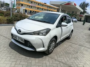 Toyota Vitz 2014 White