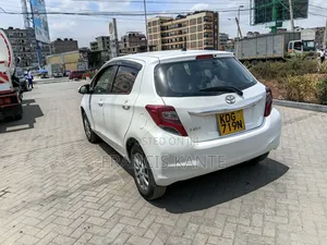 Toyota Vitz 2014 White