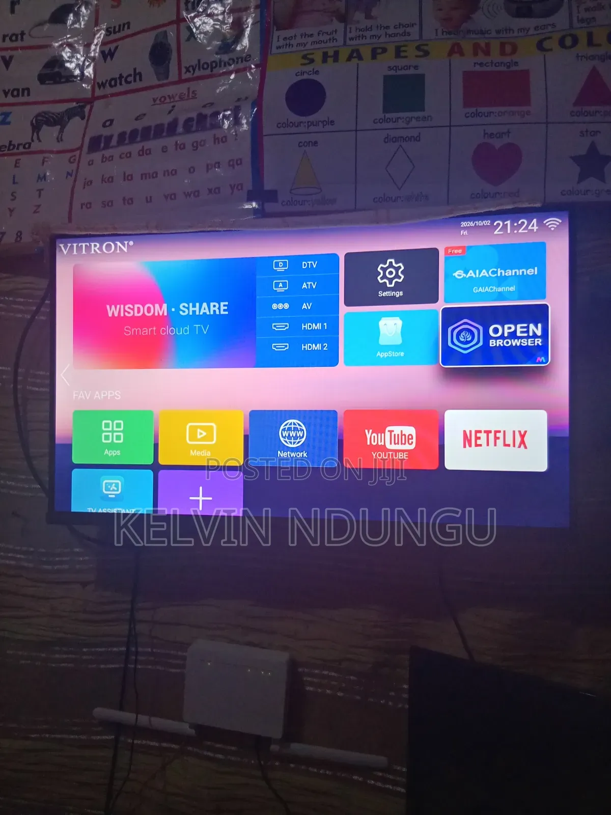 Vitron Smart TV 32 Inches