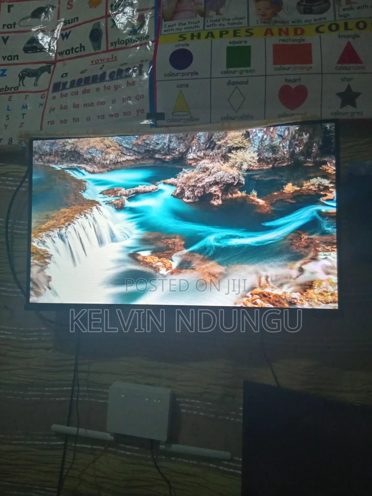 Vitron Smart TV 32 Inches