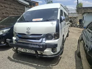 Toyota HiAce 2020 White