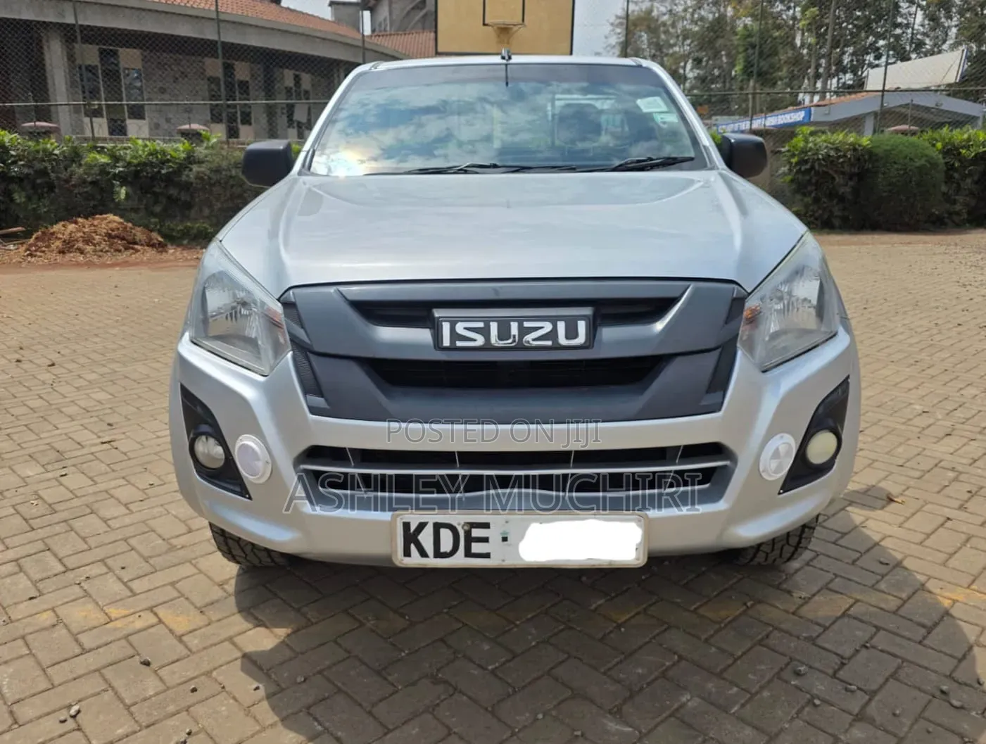 Toyota Hilux 2021 White