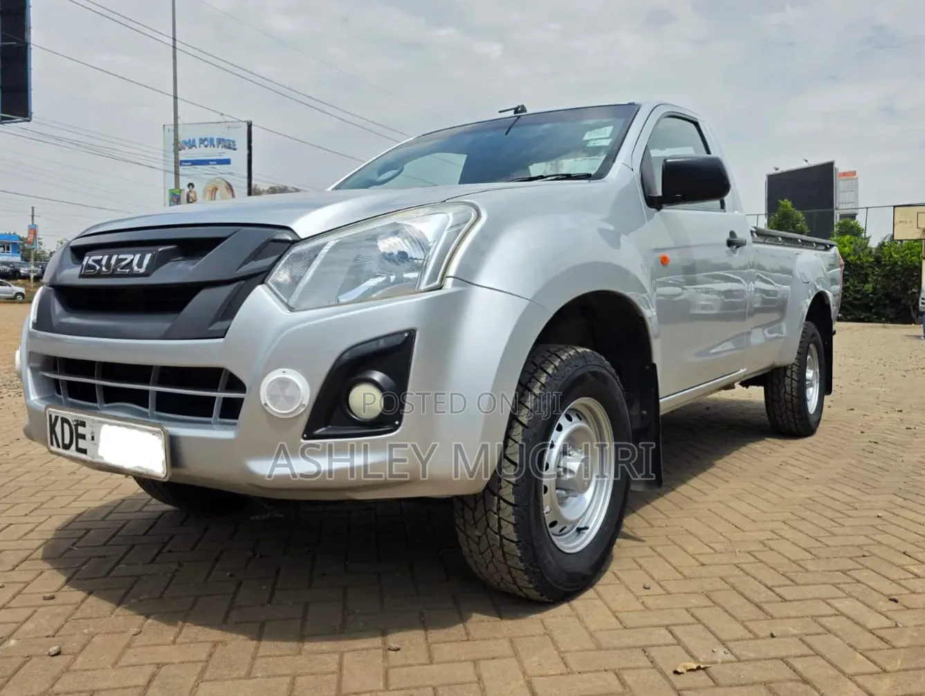 Toyota Hilux 2021 White