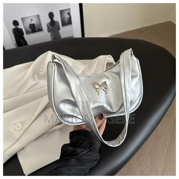 Butterfly Shoulder Bags - thumbnail 3