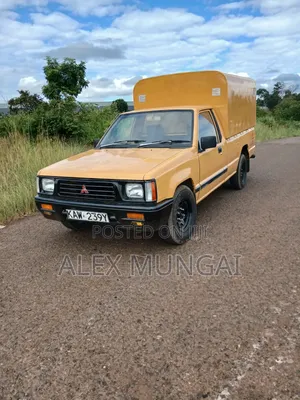 Mitsubishi L200 2006 Beige