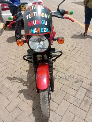 Bajaj Boxer 2025 Red