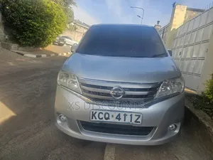 Nissan Serena 2013 Silver