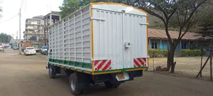 Isuzu NPR 2020 White