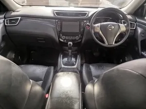 Nissan X-Trail 2017 White