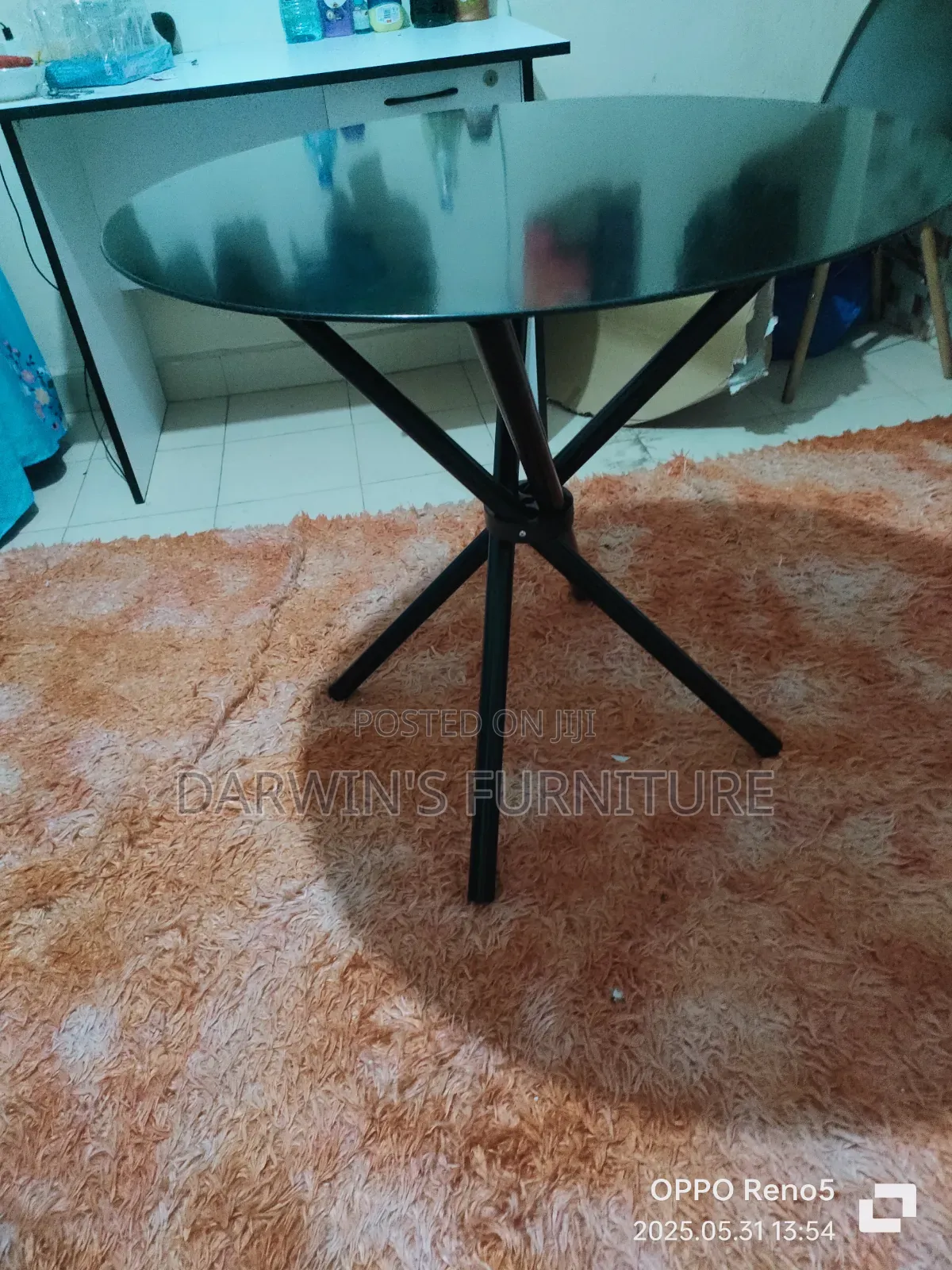 Round Glass