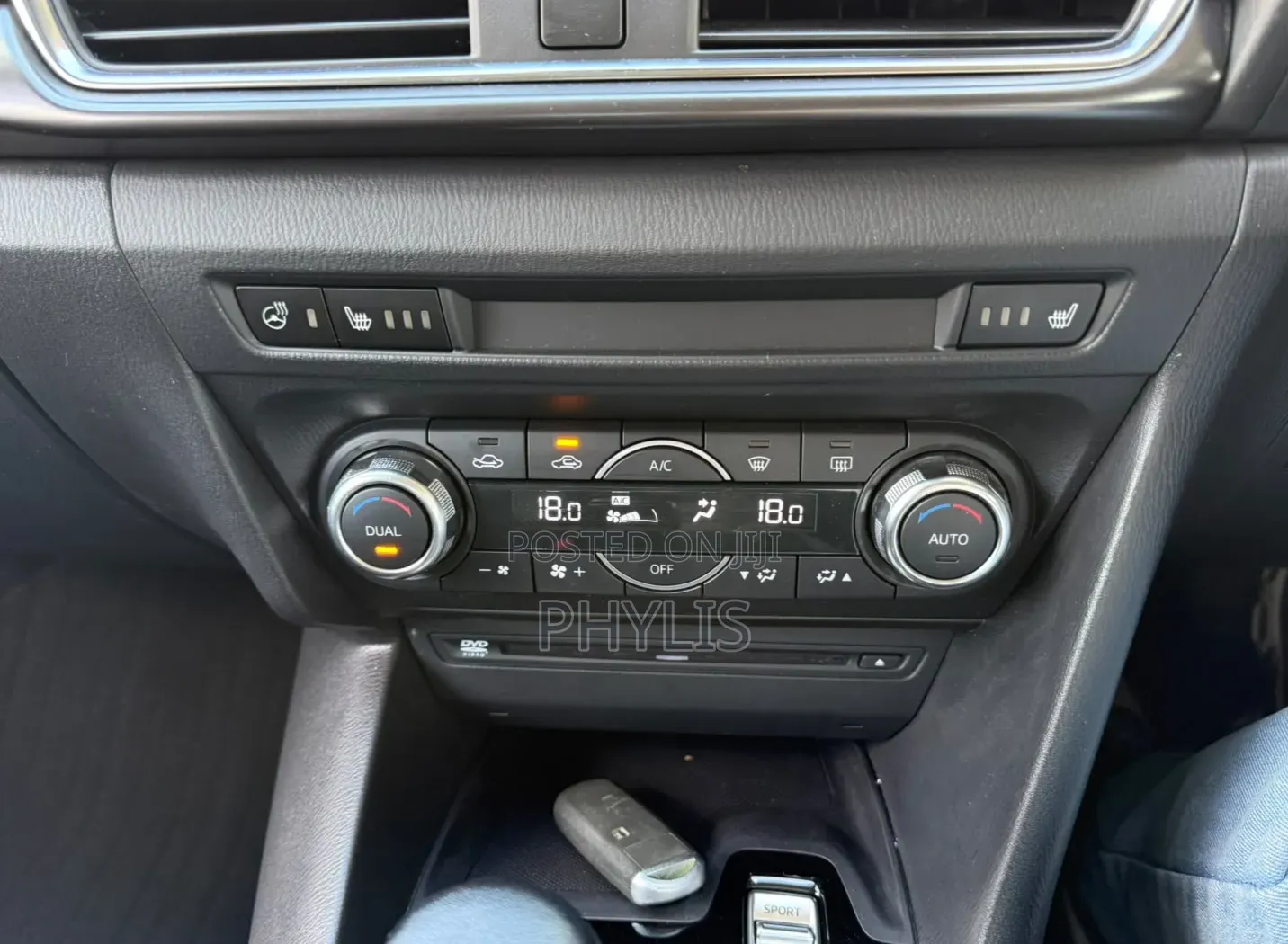 Mazda Axela 2019 Red