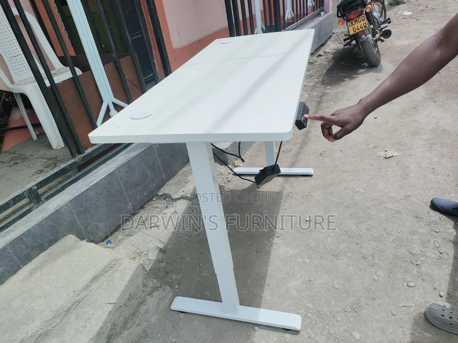 Adjustable Electric Standing Table