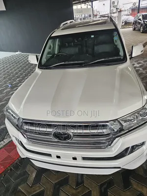 Toyota Land Cruiser 2019 White