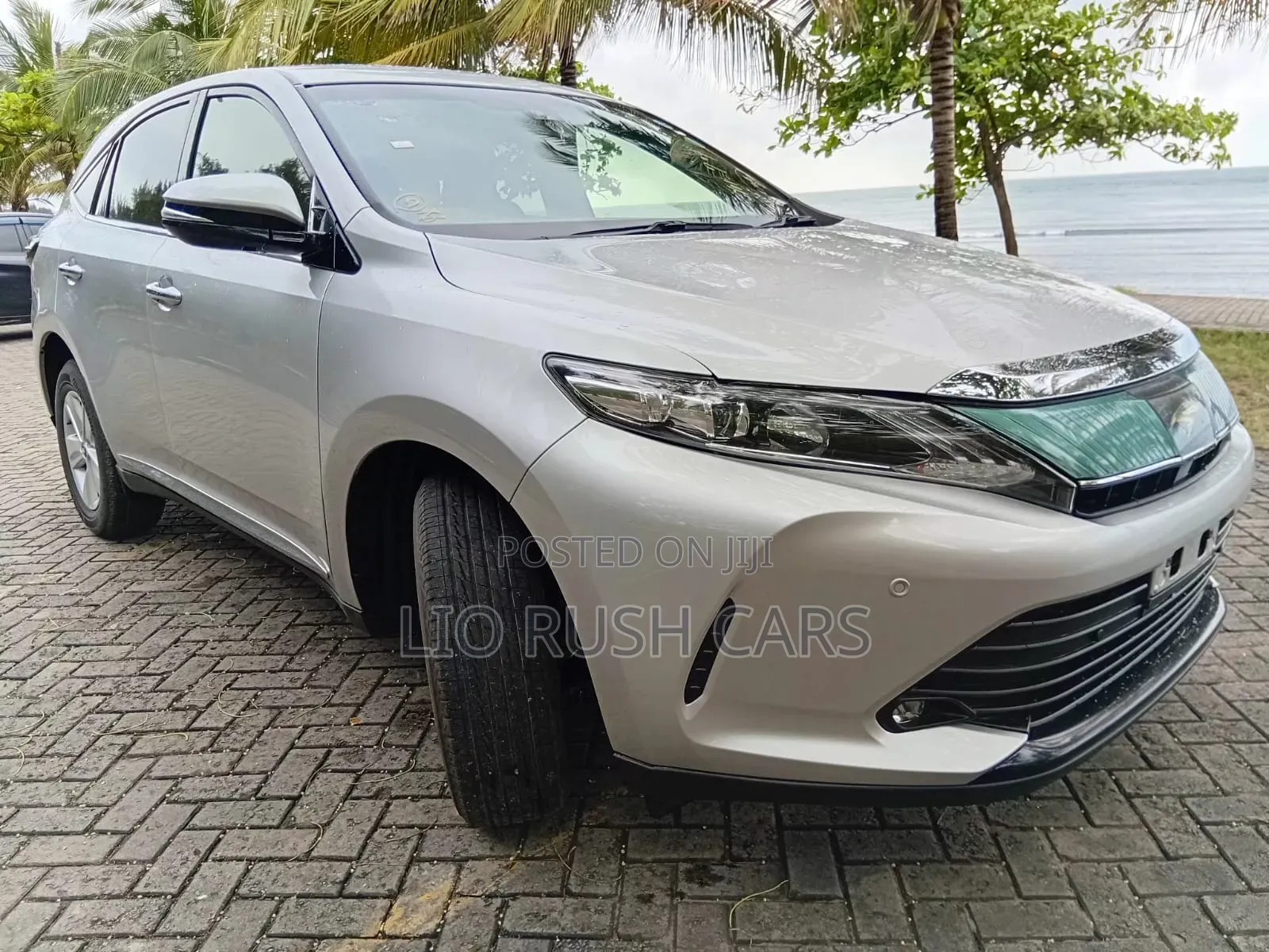 Toyota Harrier 2020 Silver