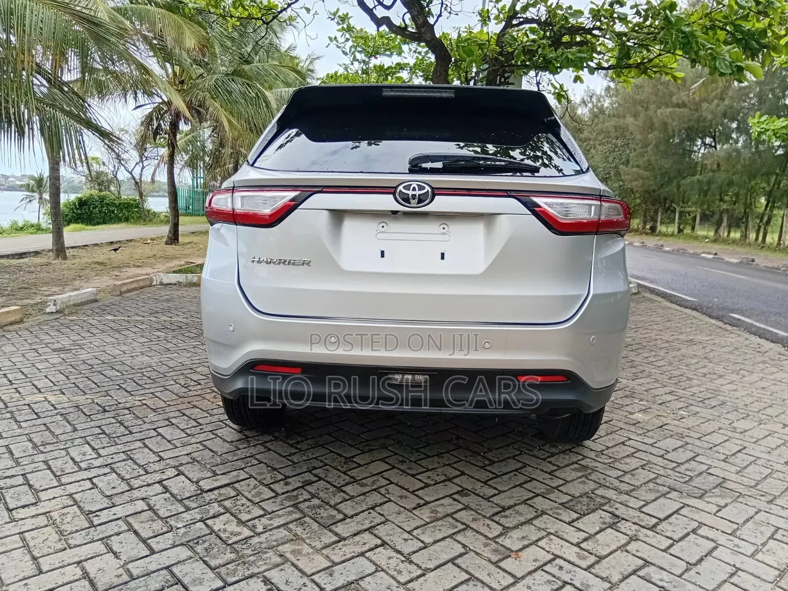 Toyota Harrier 2020 Silver